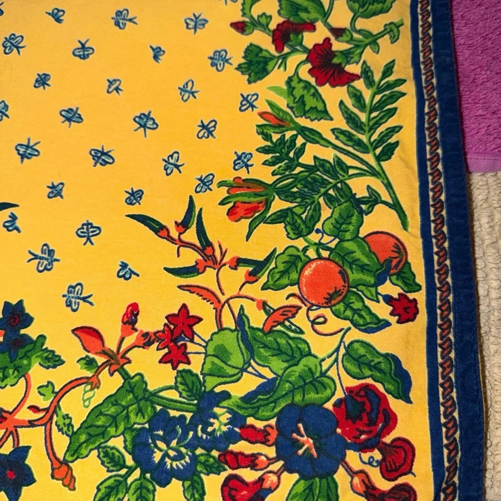 Williams Sonoma Yellow and Blue Floral bees butterflies tablemats cotton